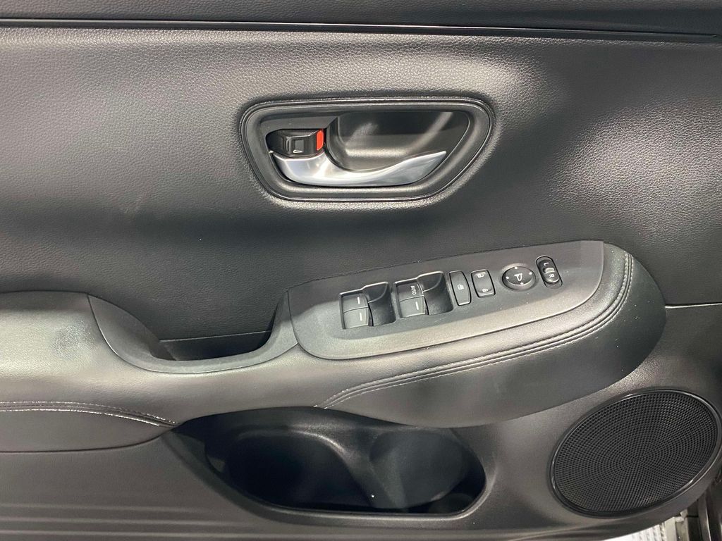 2025 Honda HR-V LX - null exterior view 17