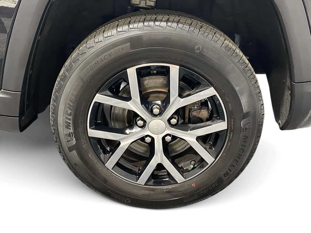2023 Jeep Grand Cherokee L Limited - Diamond Black Crystal Pearlcoat exterior view 10