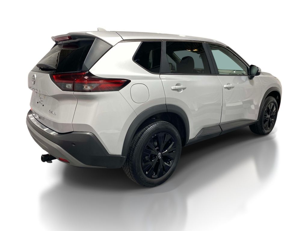 2023 Nissan Rogue SV - Brilliant Silver Metallic exterior view 4