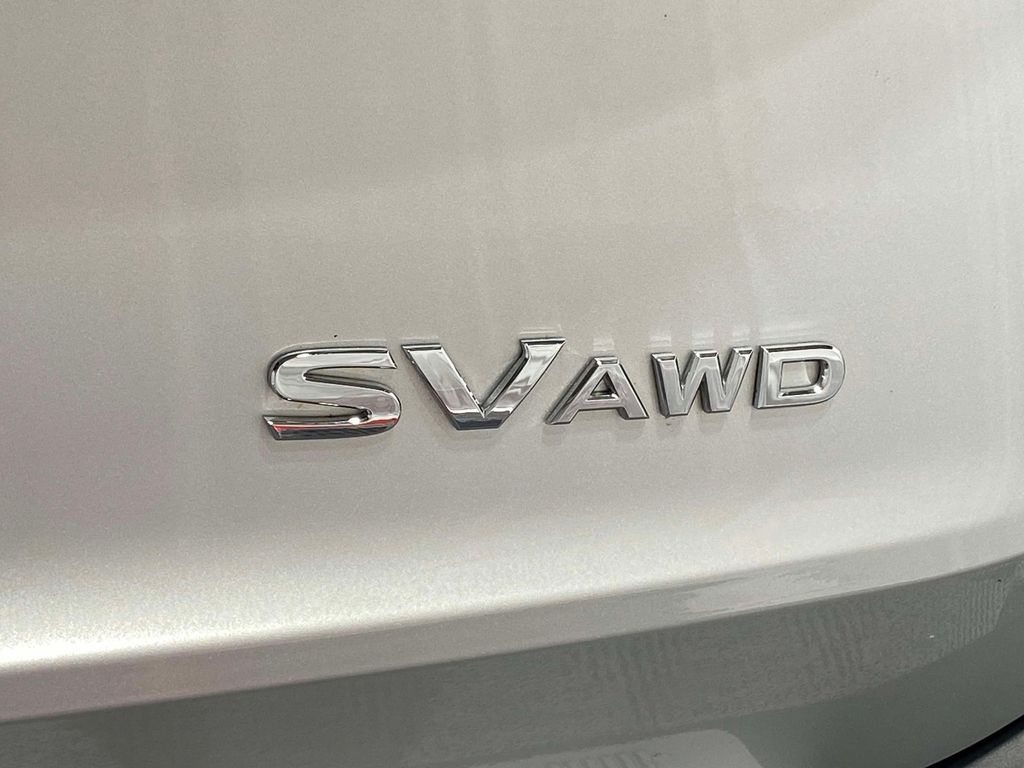 2023 Nissan Rogue SV - Brilliant Silver Metallic exterior view 9