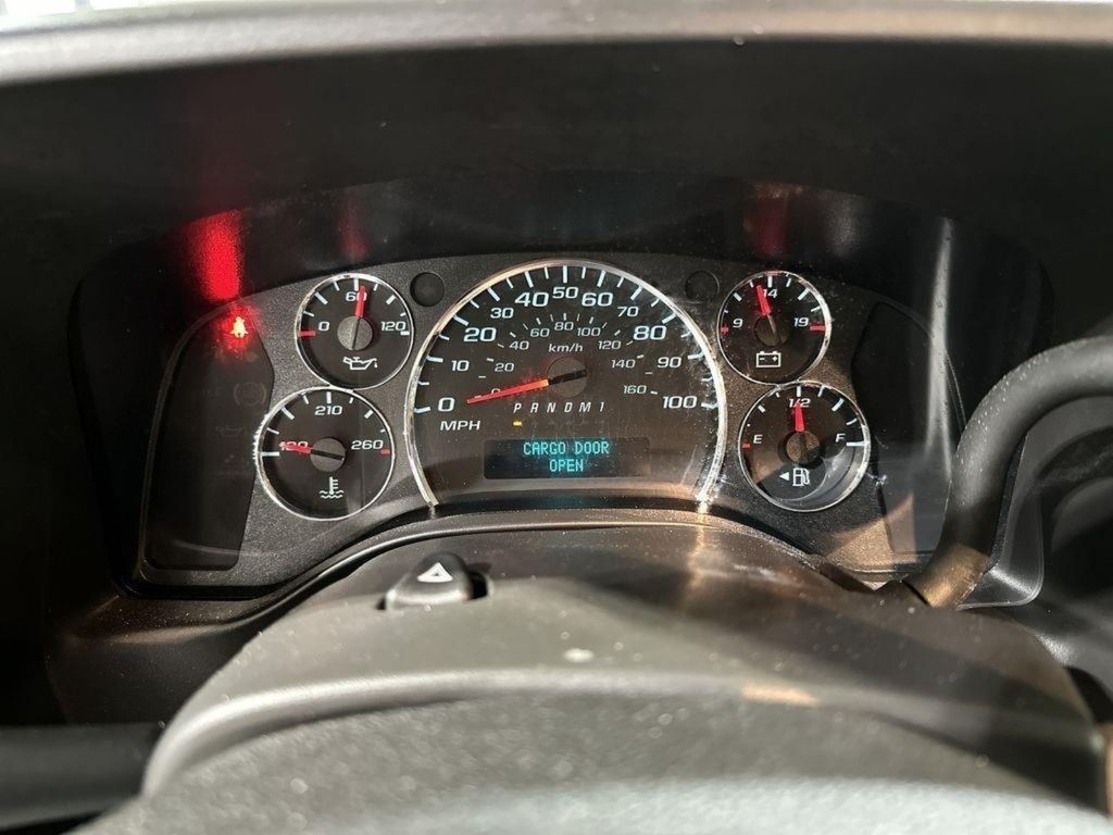 2024 GMC Savana 2500.0 - Summit White exterior view 10