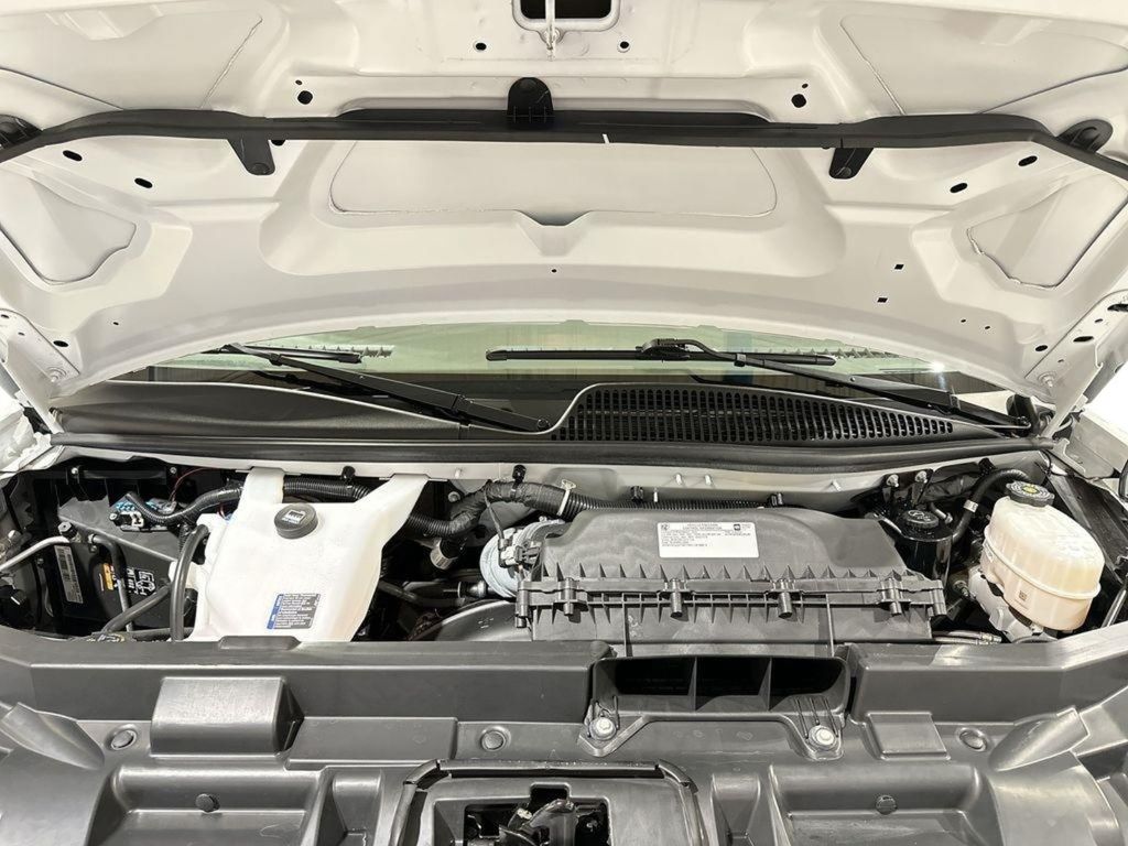 2024 GMC Savana 2500.0 - Summit White exterior view 17