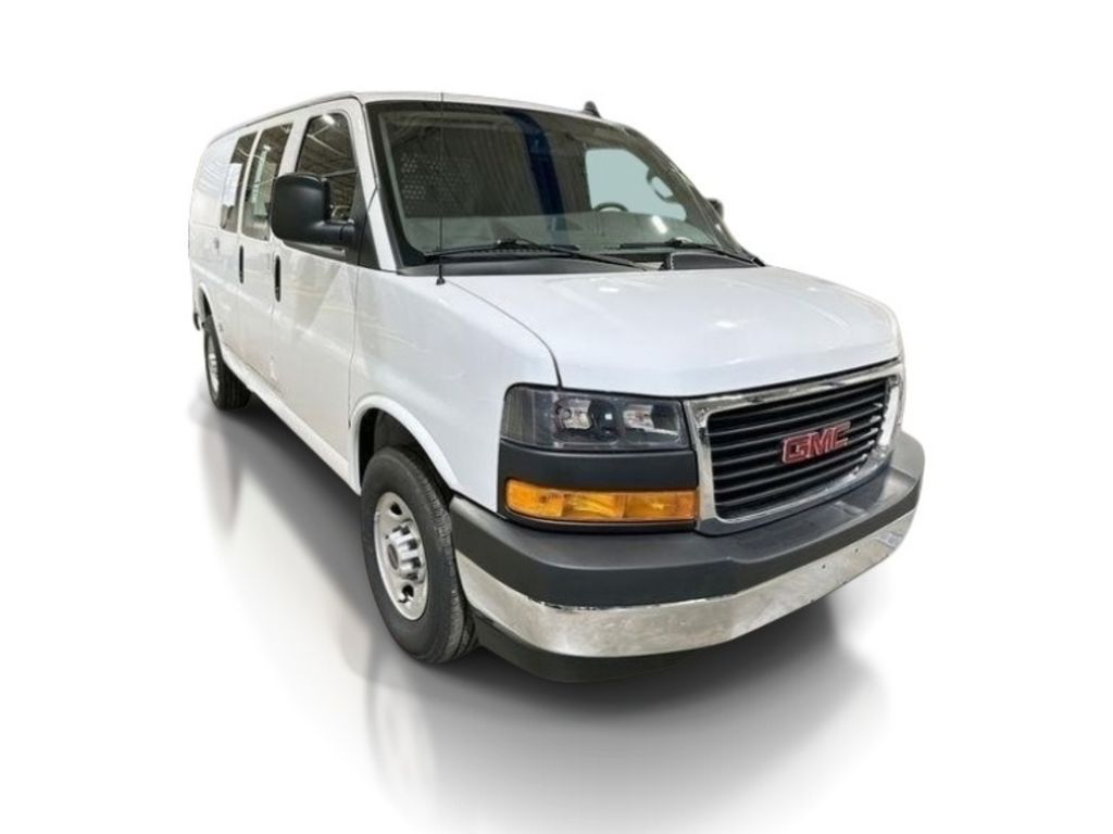 2024 GMC Savana 2500.0 - Summit White exterior view 2