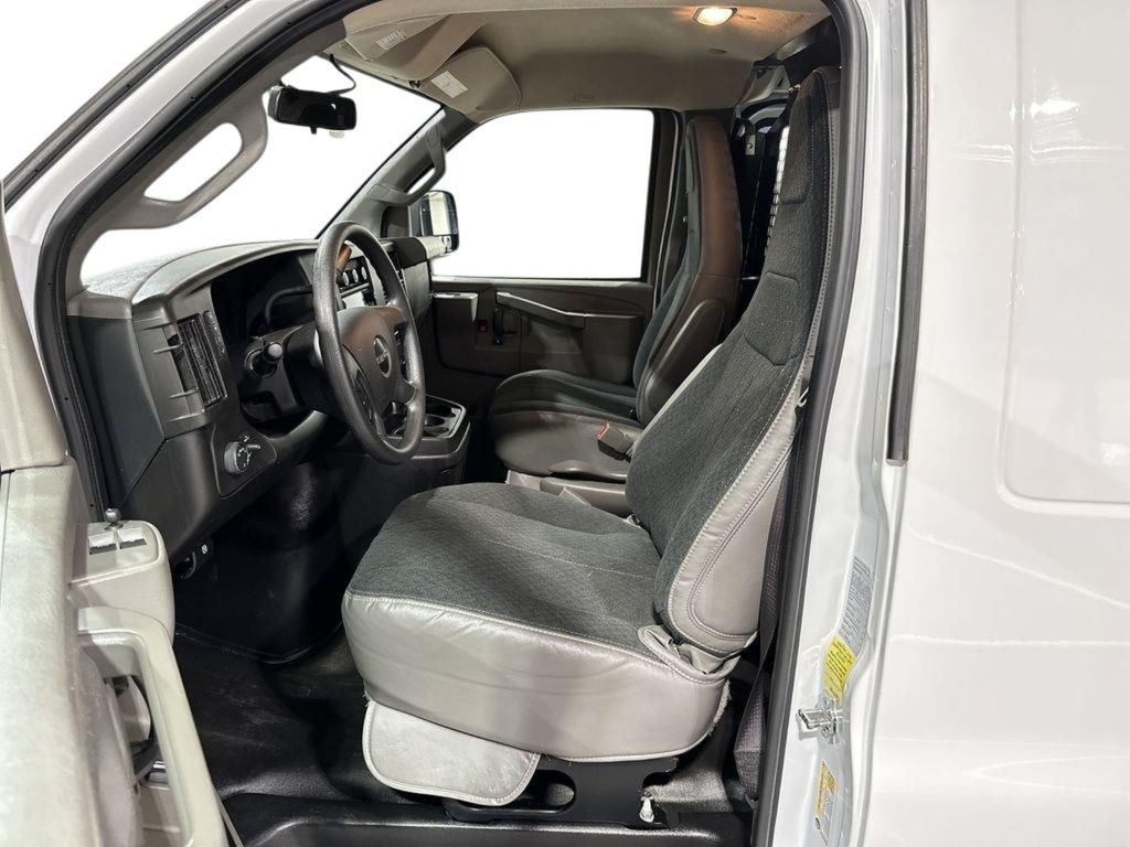 2024 GMC Savana 2500.0 - Summit White exterior view 13