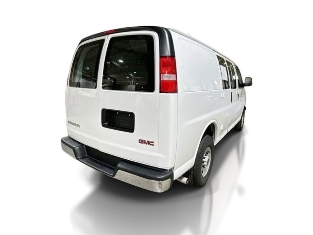 2024 GMC Savana 2500.0 - Summit White exterior view 8