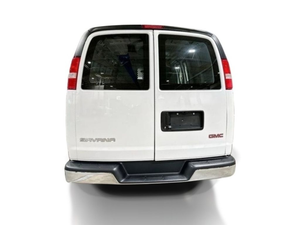 2024 GMC Savana 2500.0 - Summit White exterior view 7