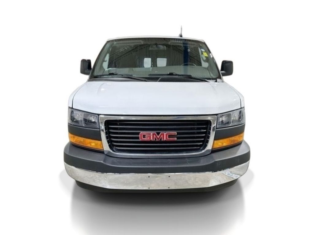 2024 GMC Savana 2500.0 - Summit White exterior view 3