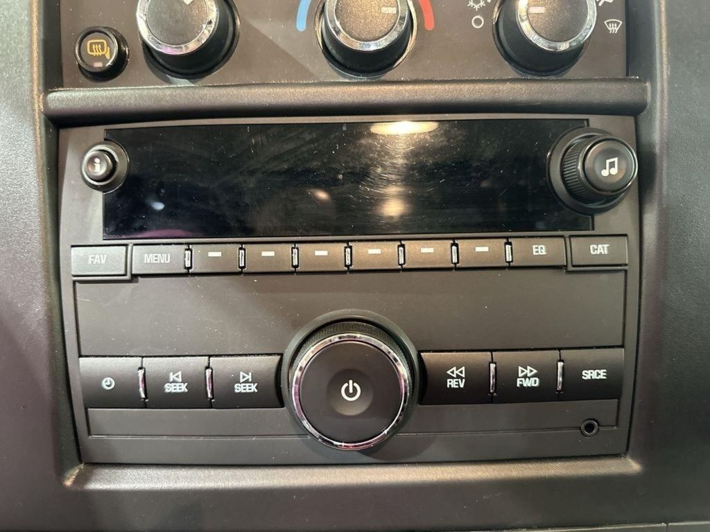 2024 GMC Savana 2500.0 - Summit White exterior view 12