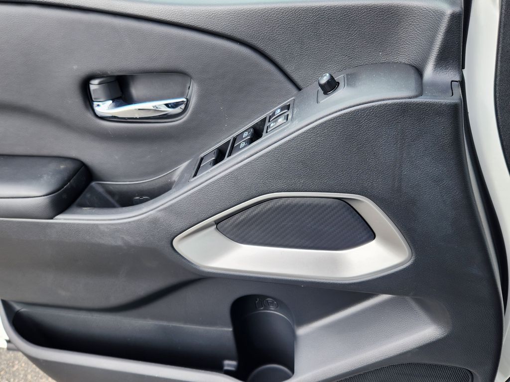 New 2026 Glacier White Nissan SV image 11