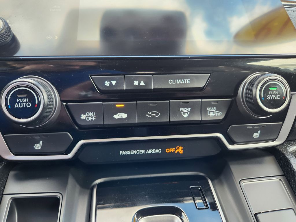 Used 2019 Lunar Silver Metallic Honda EX-L image 16