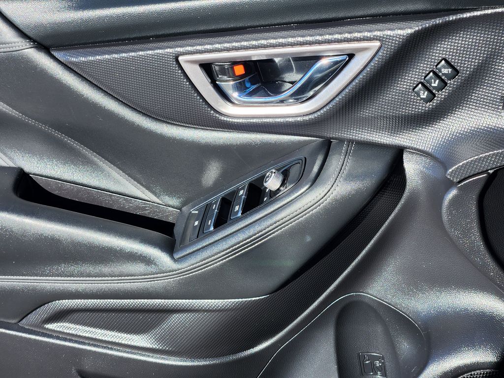 Used 2019 Ice Silver Metallic Subaru Touring image 11