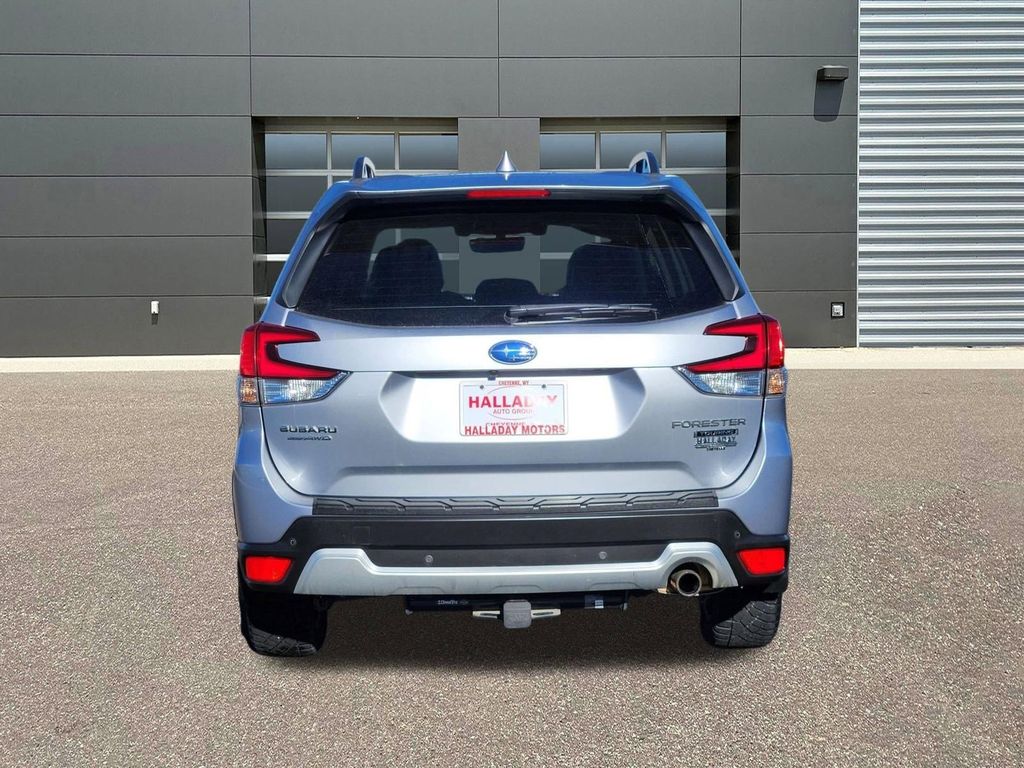 Used 2019 Ice Silver Metallic Subaru Touring image 4