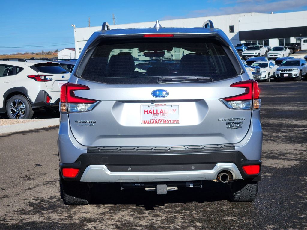 Used 2019 Ice Silver Metallic Subaru Touring image 4