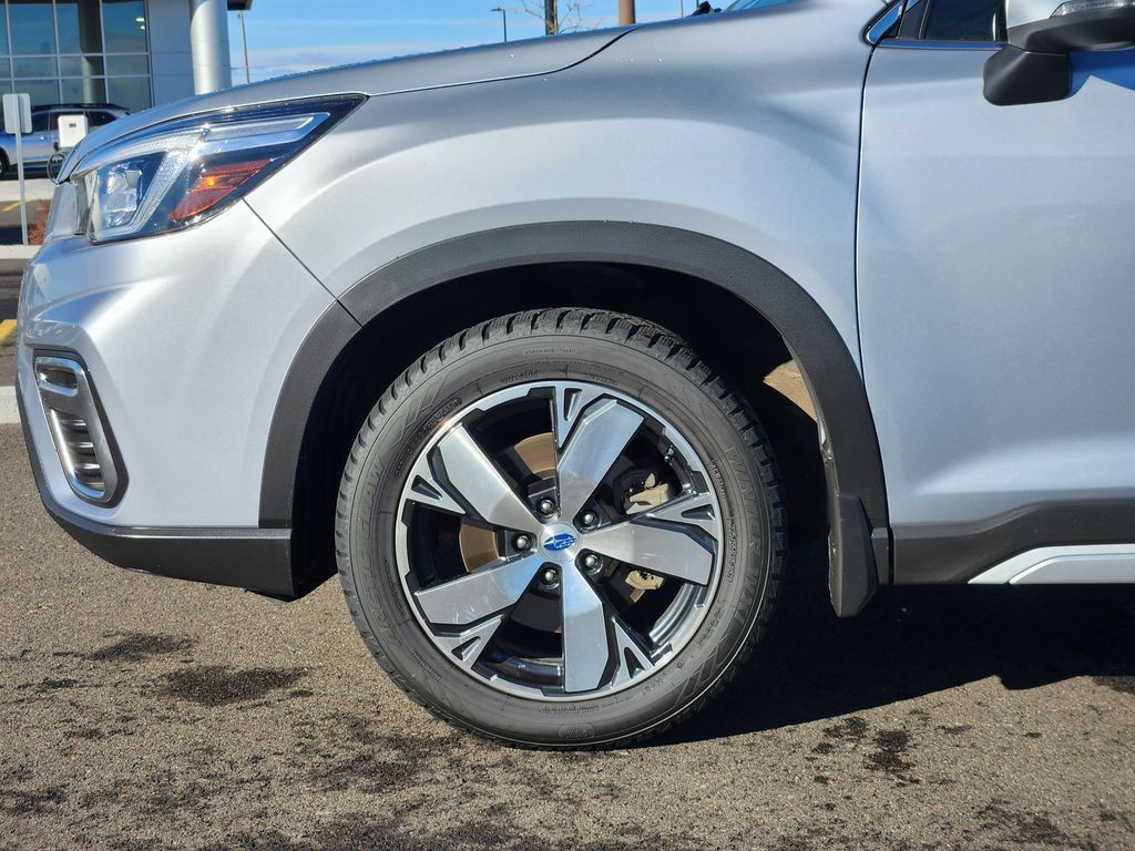 Used 2019 Ice Silver Metallic Subaru Touring image 8