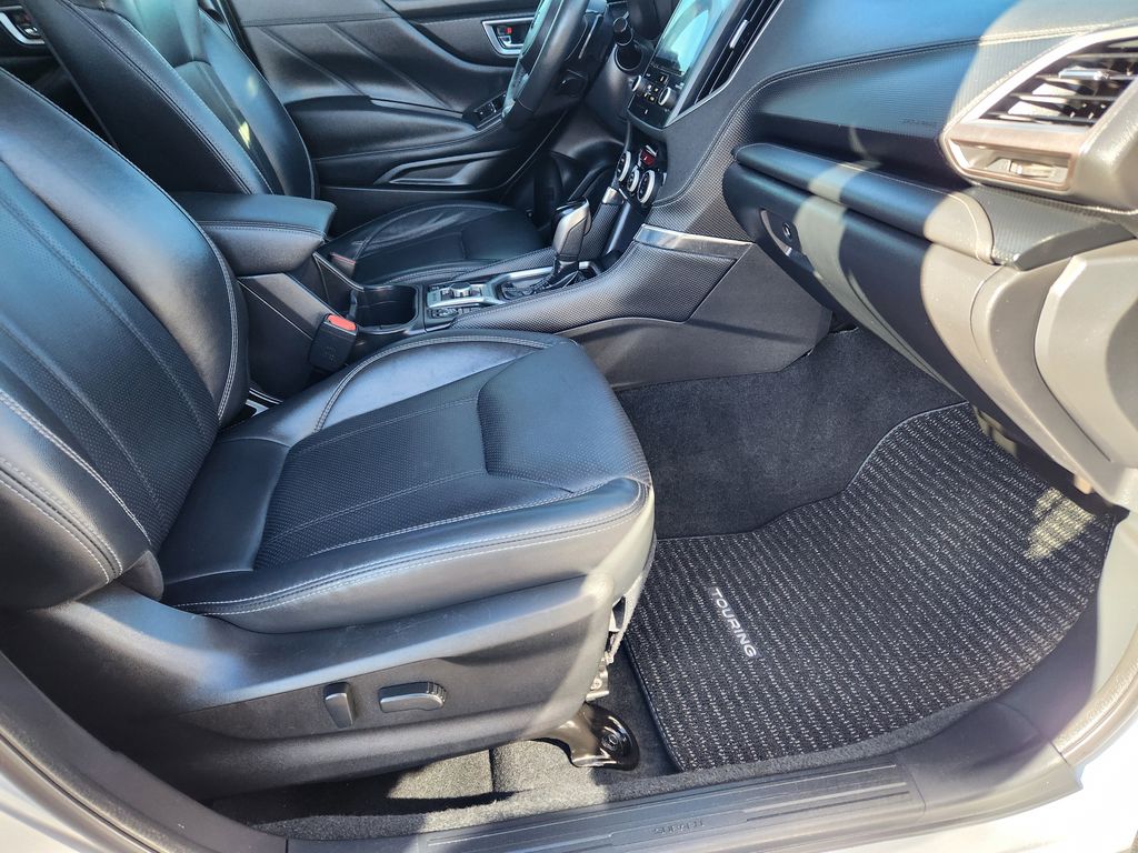 Used 2019 Ice Silver Metallic Subaru Touring image 16