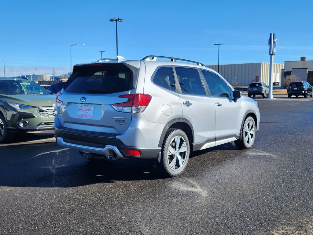 Used 2019 Ice Silver Metallic Subaru Touring image 5