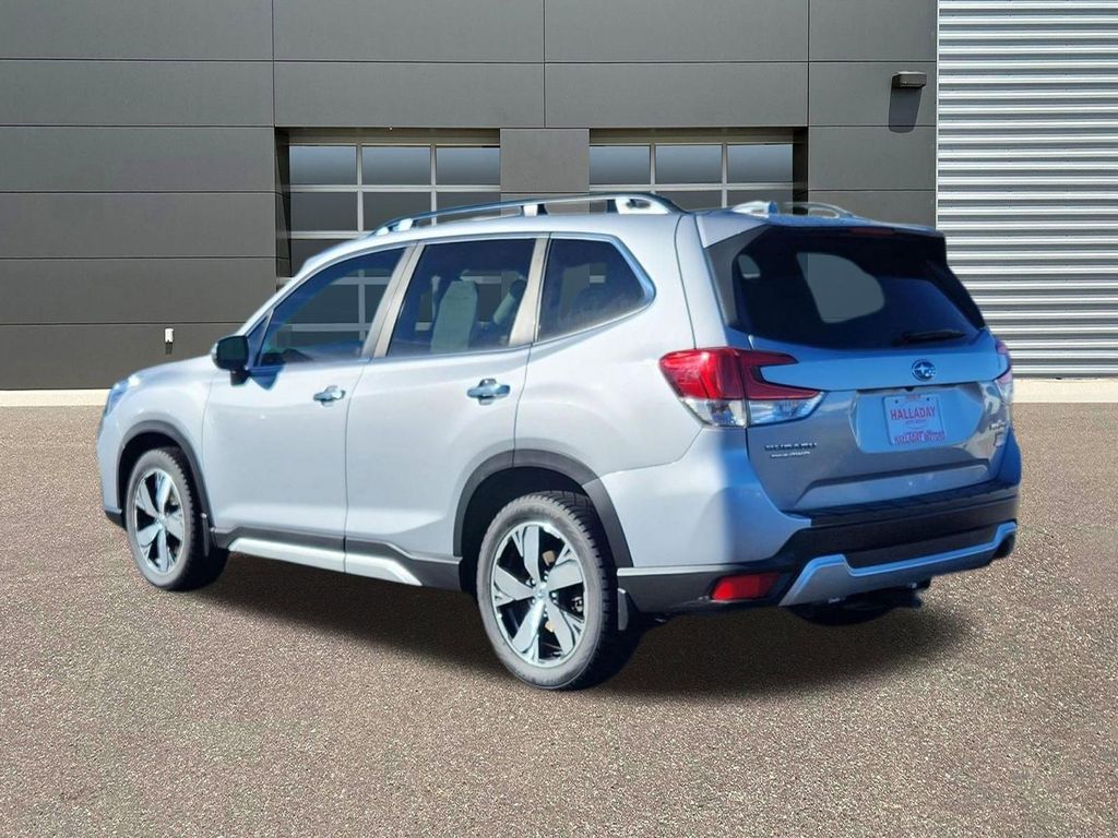 Used 2019 Ice Silver Metallic Subaru Touring image 3