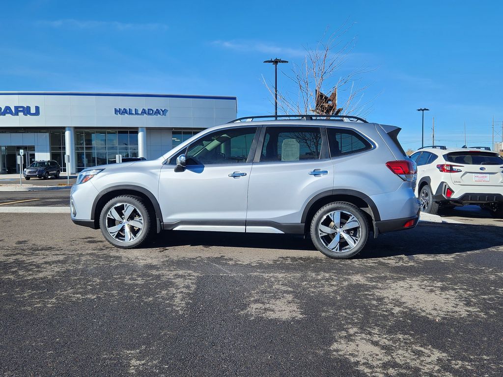 Used 2019 Ice Silver Metallic Subaru Touring image 2