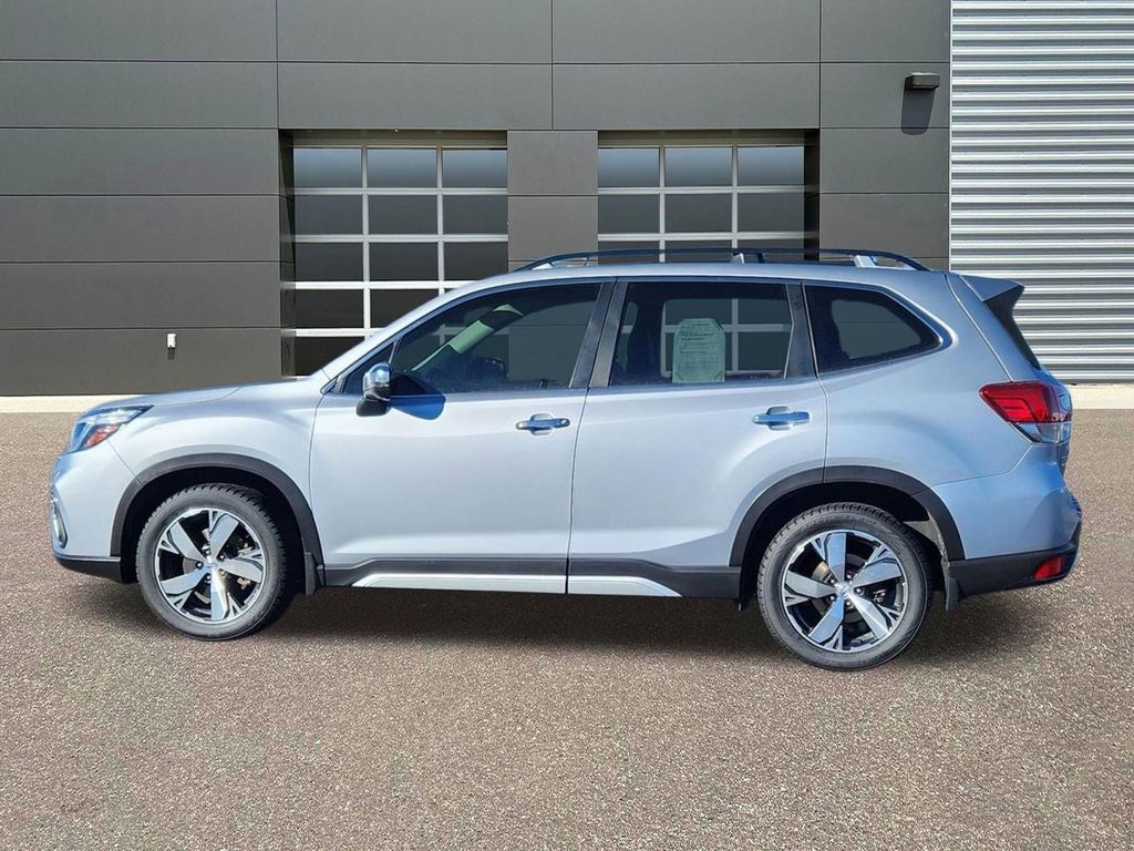 Used 2019 Ice Silver Metallic Subaru Touring image 2