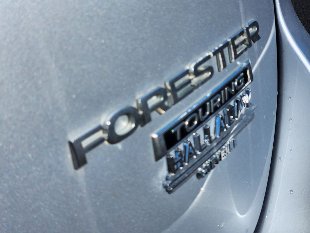 Used 2019 Ice Silver Metallic Subaru Touring image 10