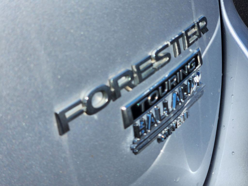 Used 2019 Ice Silver Metallic Subaru Touring image 10