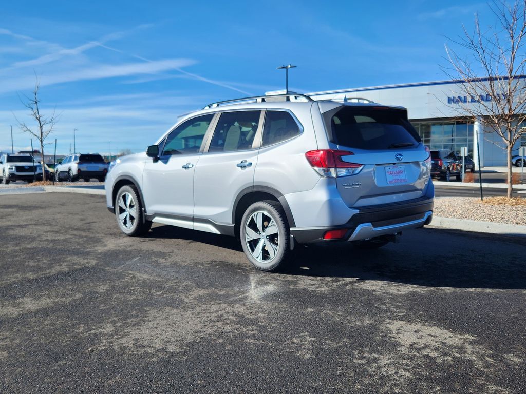 Used 2019 Ice Silver Metallic Subaru Touring image 3