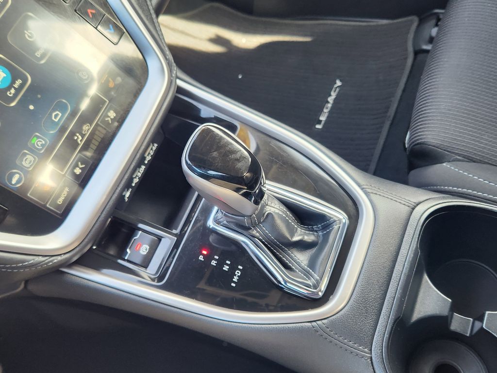 Used 2024 Crystal Black Silica Subaru Premium image 23