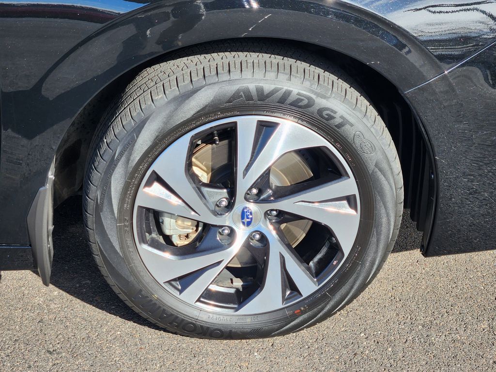 Used 2024 Crystal Black Silica Subaru Premium image 9