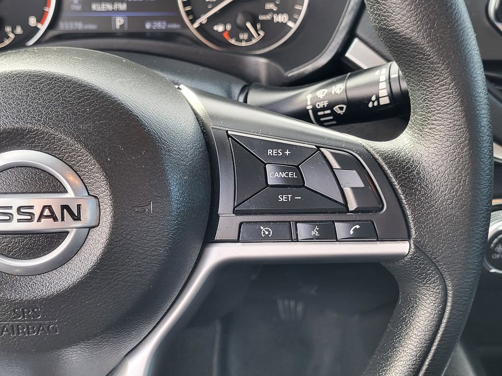 Used 2022 Super Black Nissan 2.5 SV image 14
