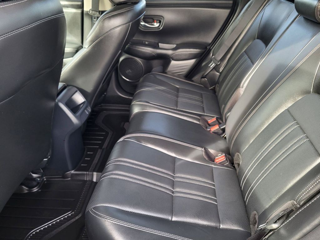 Used 2025 Crystal Black Pearl Honda EX-L image 22