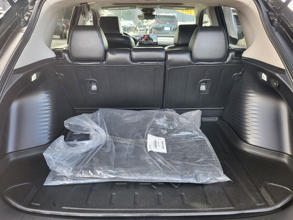 Used 2025 Crystal Black Pearl Honda EX-L image 23