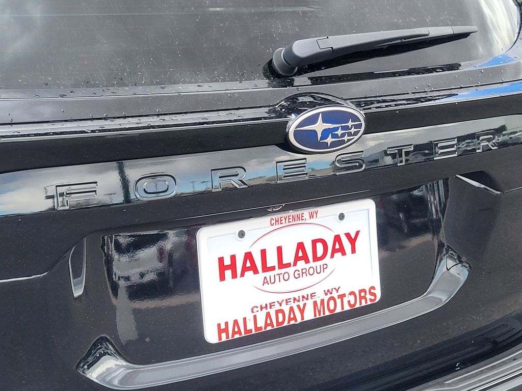 New 2026 Crystal Black Silica Subaru Limited image 8