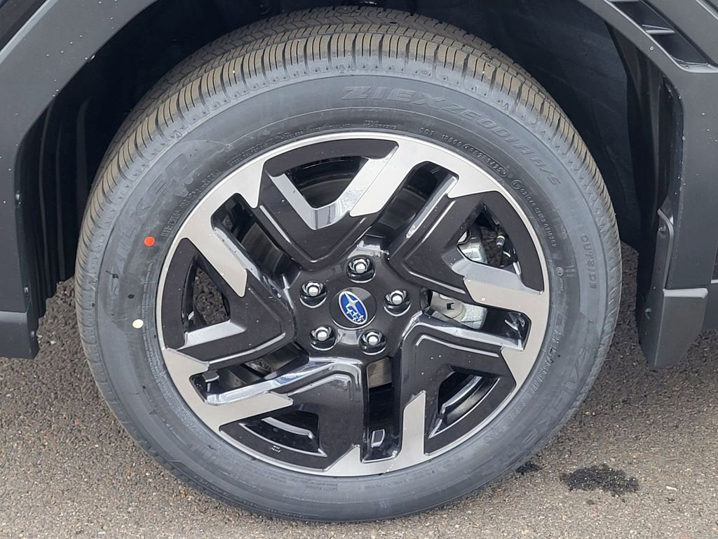 New 2026 Crystal Black Silica Subaru Limited image 7