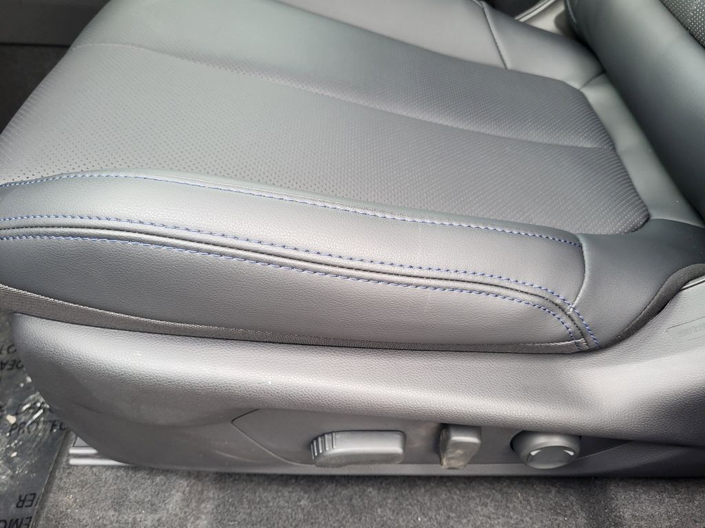 New 2026 Crystal Black Silica Subaru Limited image 11