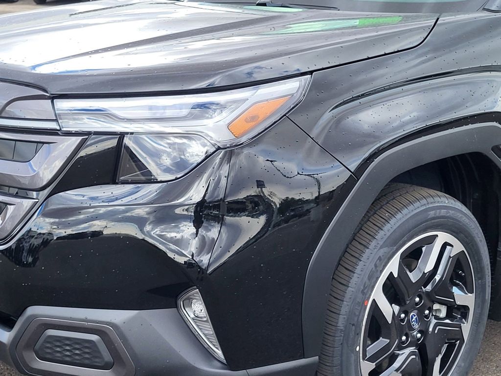 New 2026 Crystal Black Silica Subaru Limited image 5