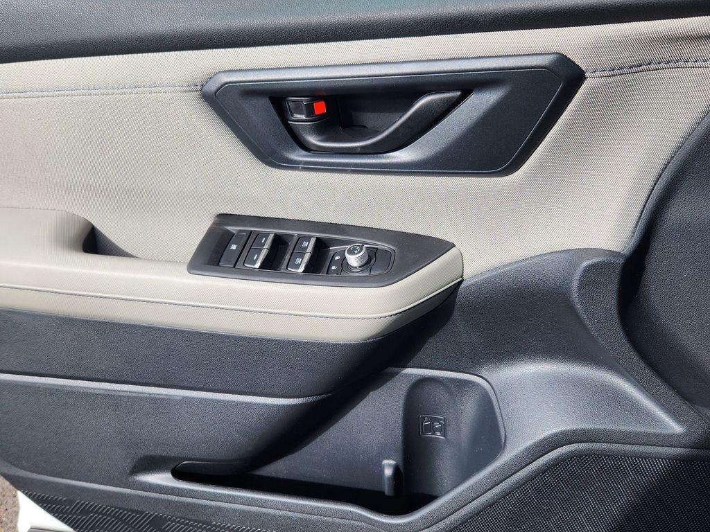 New 2026 Crystal White Pearl Subaru Premium image 11