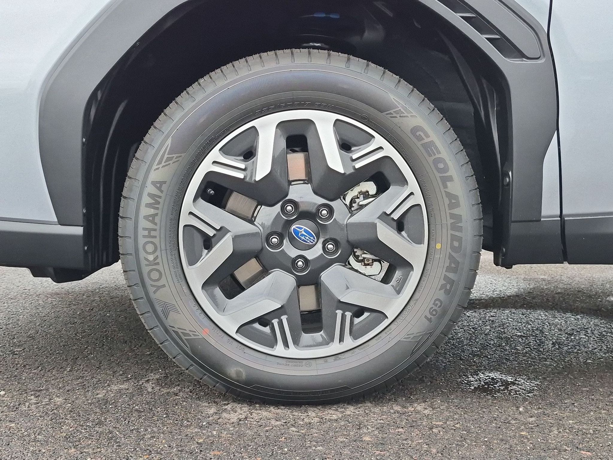 New 2026 Ice Silver Metallic Subaru Premium image 25