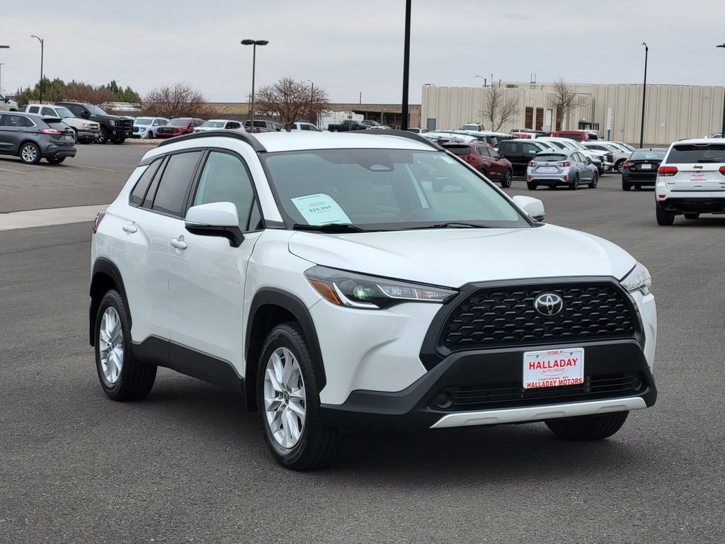 Used 2024 Wind Chill Pearl Toyota LE image 2