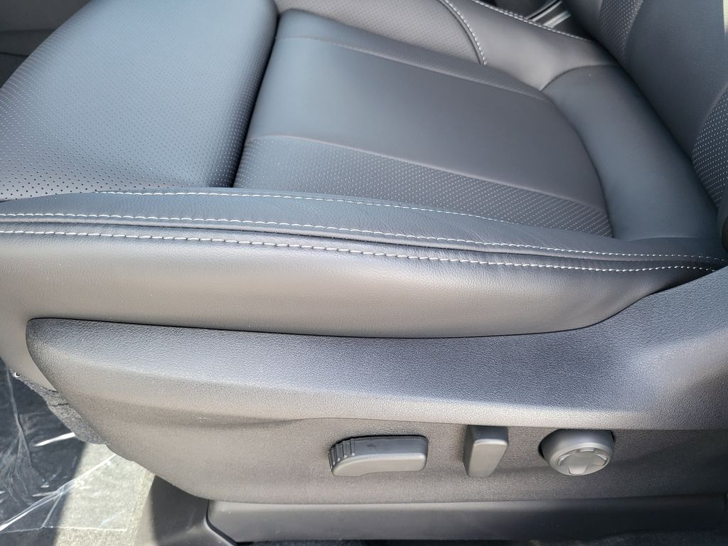 New 2026 Ice Silver Metallic Subaru Limited image 11