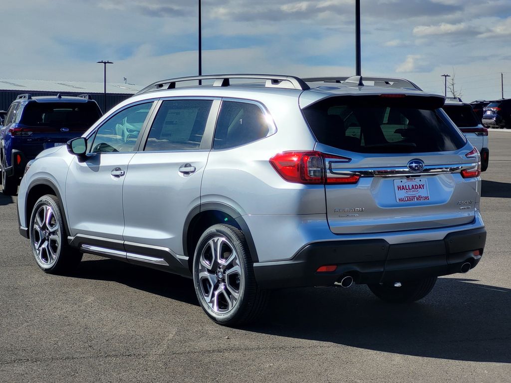 New 2026 Ice Silver Metallic Subaru Limited image 4