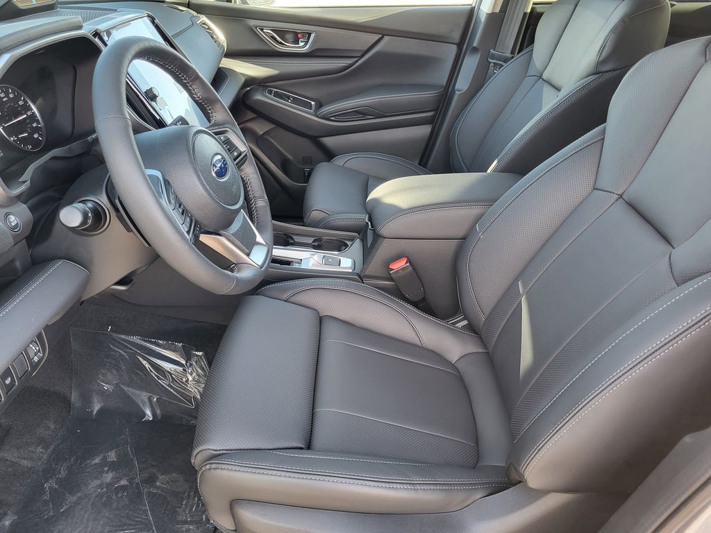 New 2026 Ice Silver Metallic Subaru Limited image 9