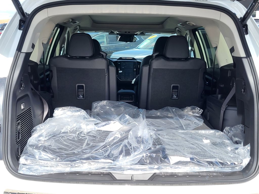 New 2026 Crystal White Pearl Subaru Onyx Edition Touring image 22