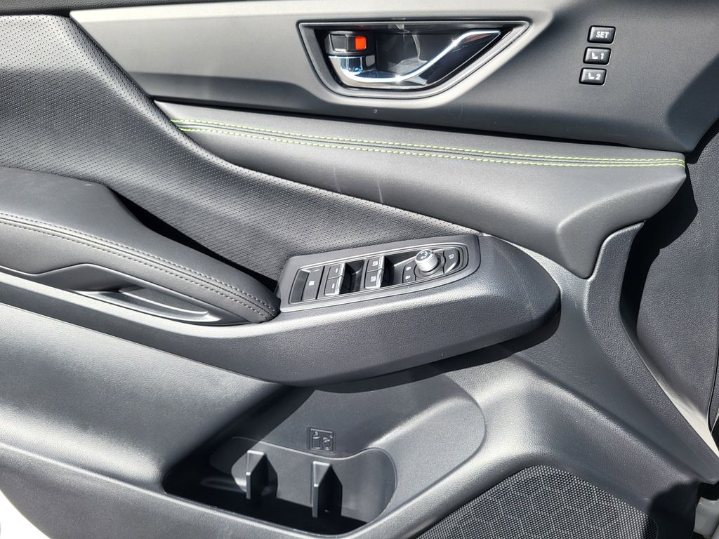 New 2026 Crystal White Pearl Subaru Onyx Edition Touring image 19