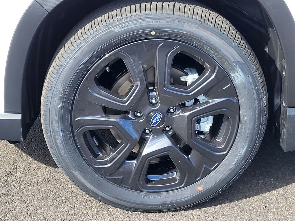 New 2026 Crystal White Pearl Subaru Onyx Edition Touring image 7