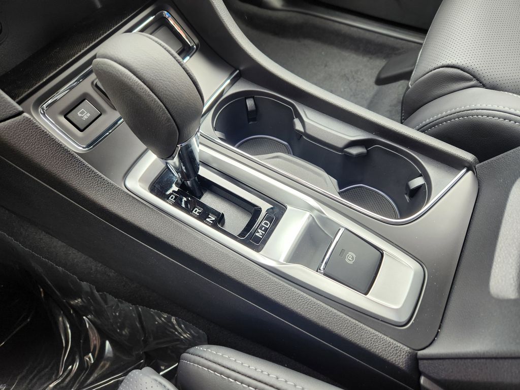 New 2026 Crystal White Pearl Subaru Limited image 17