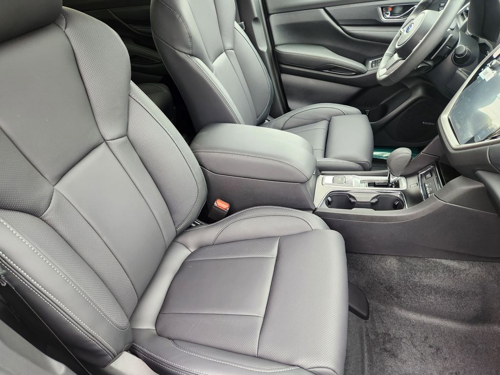 New 2026 Crystal White Pearl Subaru Limited image 10