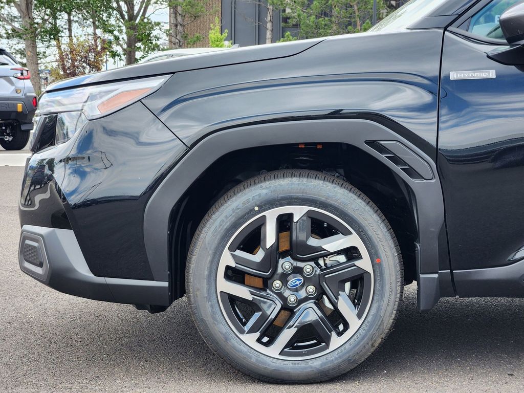 New 2025 Crystal Black Silica Subaru Limited Hybrid image 8