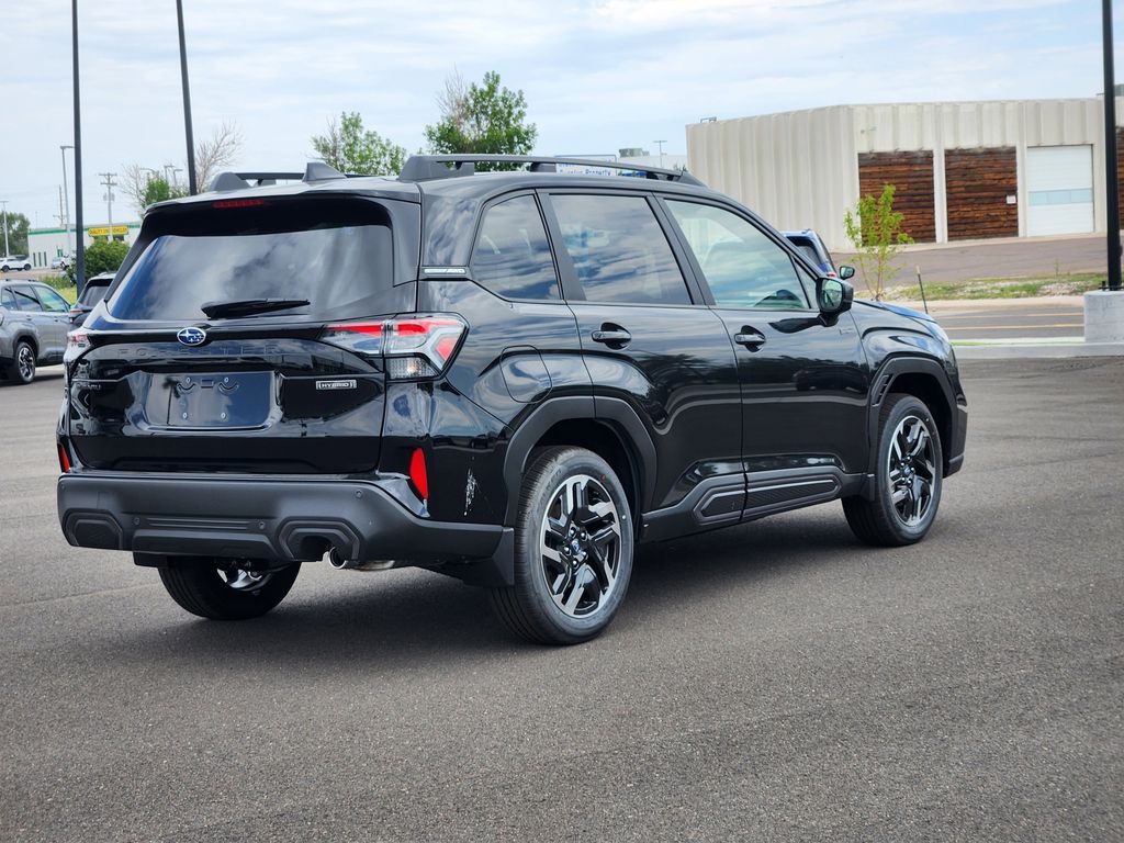 New 2025 Crystal Black Silica Subaru Limited Hybrid image 5