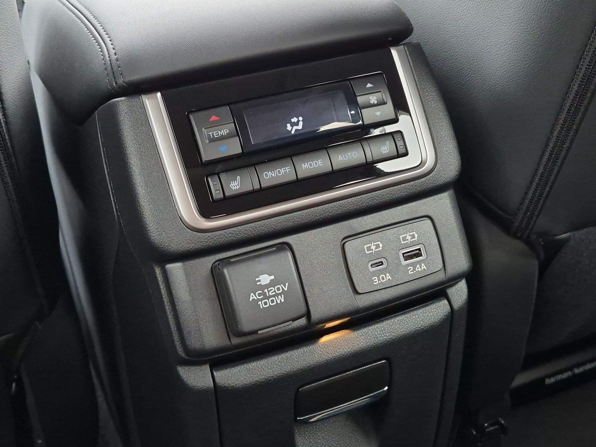 New 2026 Crystal Black Silica Subaru Onyx Edition Touring image 18