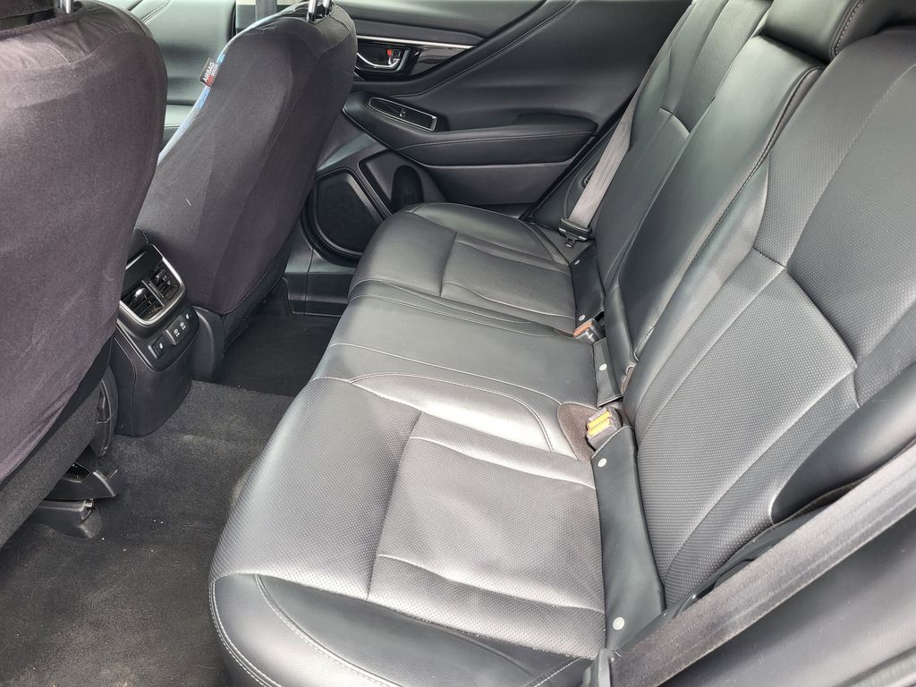 Used 2021 Ice Silver Metallic Subaru Limited image 21